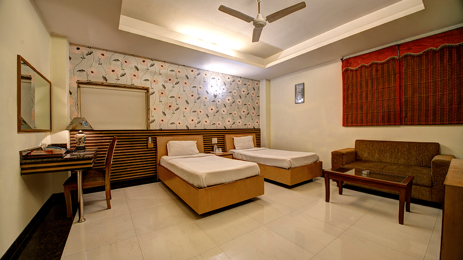 Twin Room at Hotel PR Residency Amritsar - Hotels in Amritsar